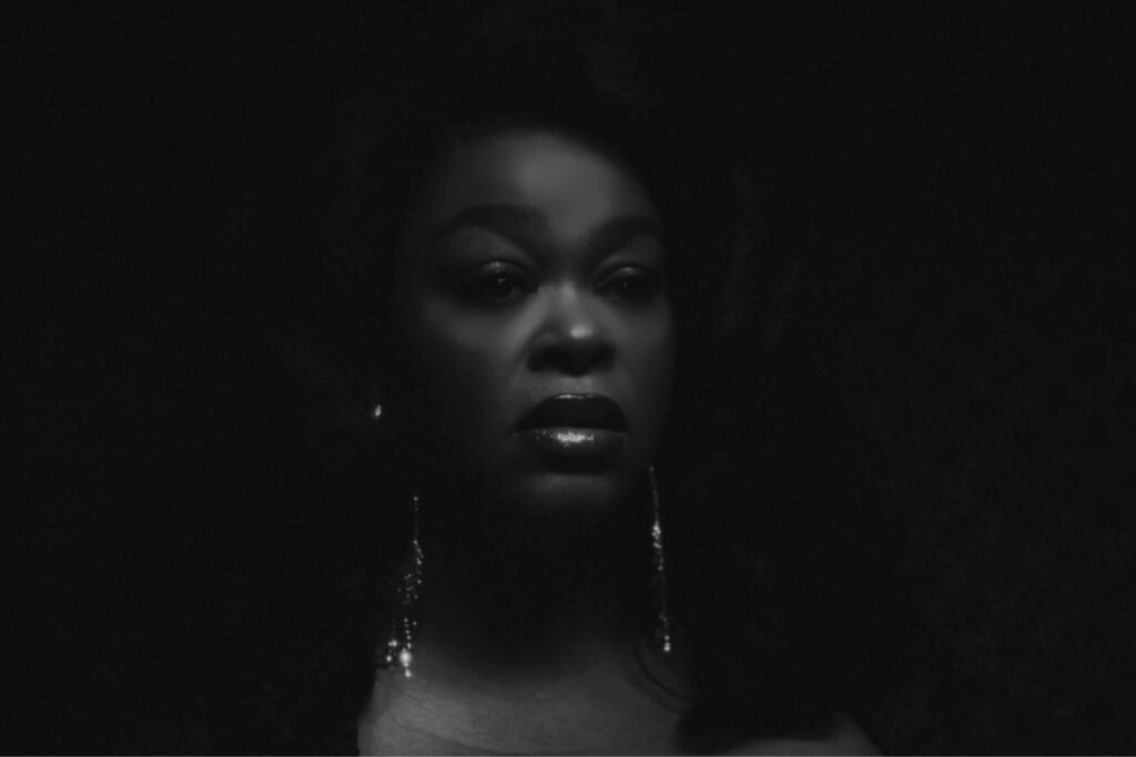 Jill Scott’s ‘Pressha’ Hits No. 1 on Billboard Adult R&B Airplay